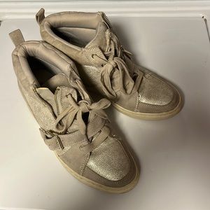 Jennifer Lopez wedge heels